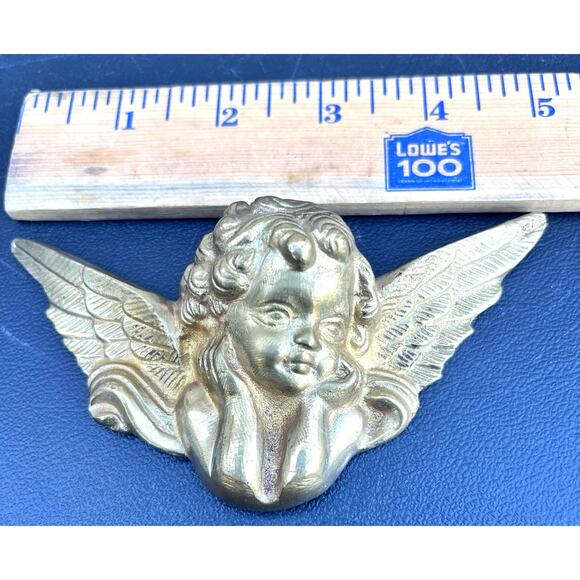 Vintage 5" Brass Cherub Angel with Wings Small Catholic Collectible Wall Hanging - Picture 1 of 3